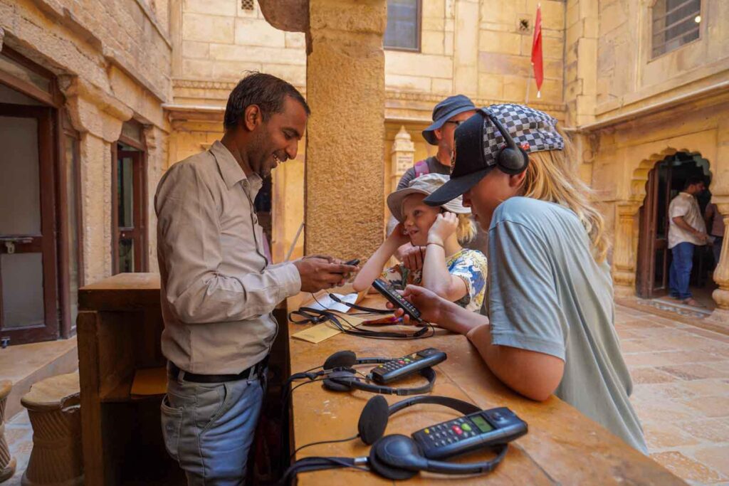 Audio Tour inside the fort in India. 