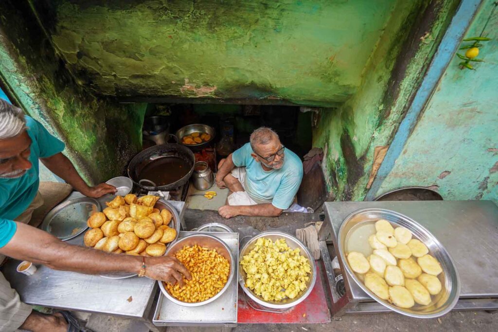 Kachori famous food in Bikaner.