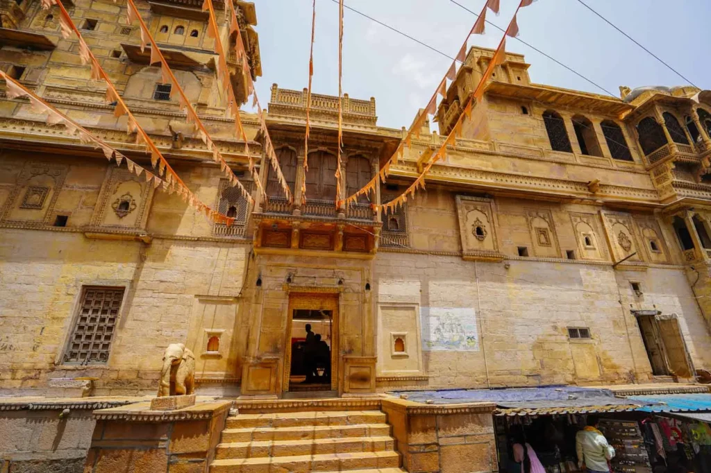 The grand entrance to Salam Singh ki Haveli in Jaisalmer otherwise known as Moti Mahal.
