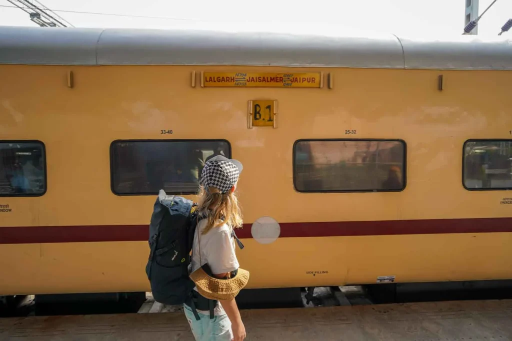 The LEELAN EXP train from Jaipur is one of the daily trains to Jaisalmer.