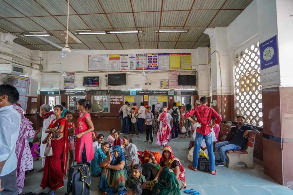 Bikaner Junction Railway Station train Bikaner to Amritsar. 