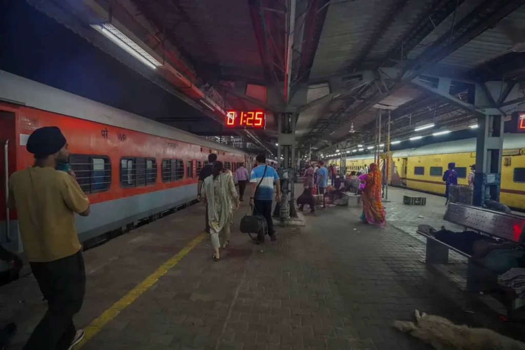 Arriving after 1AM and well past midnight into Amritsar.