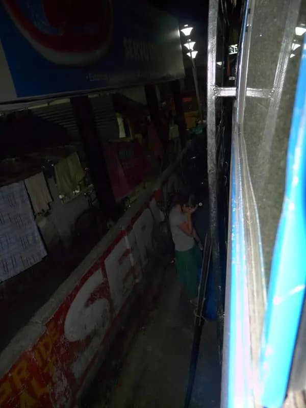 Overnight bus as a young female traveller backpacking in India! 