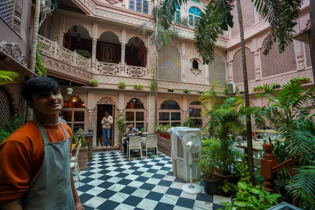 The amazing internal courtyard of La Pizzeria Haveli in Pushkar.