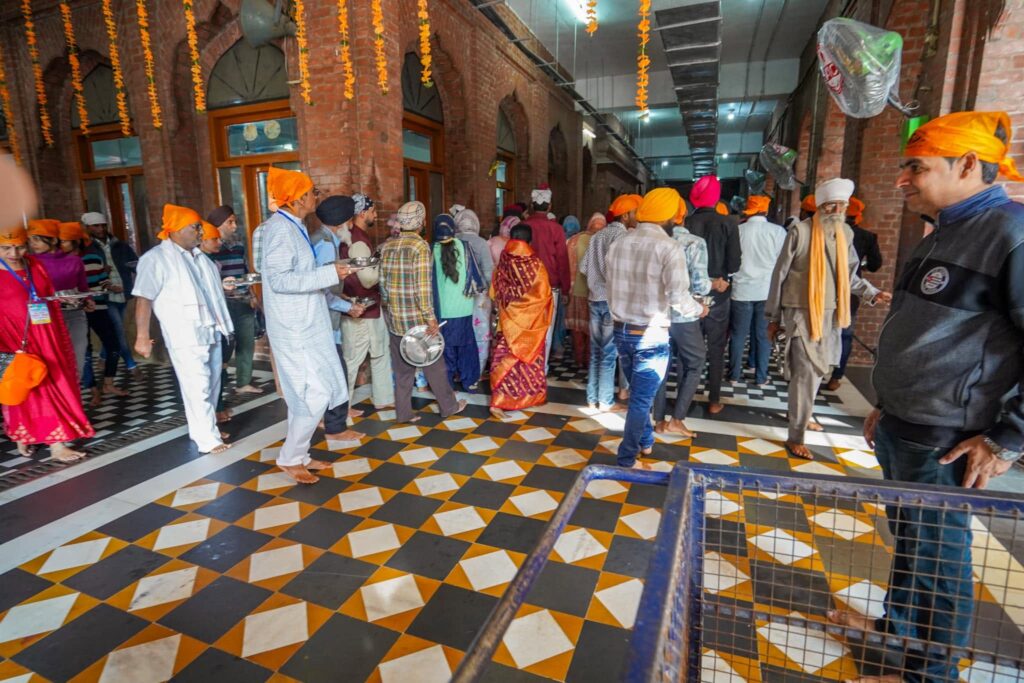 Visiting the incredible Golden Temple and Community Kitchen with Anil is top of our recommendations of things to do in Amritsar. 