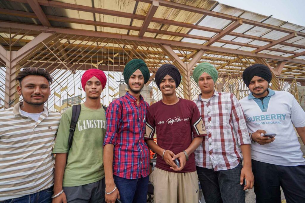 Questions about travelling in India. 